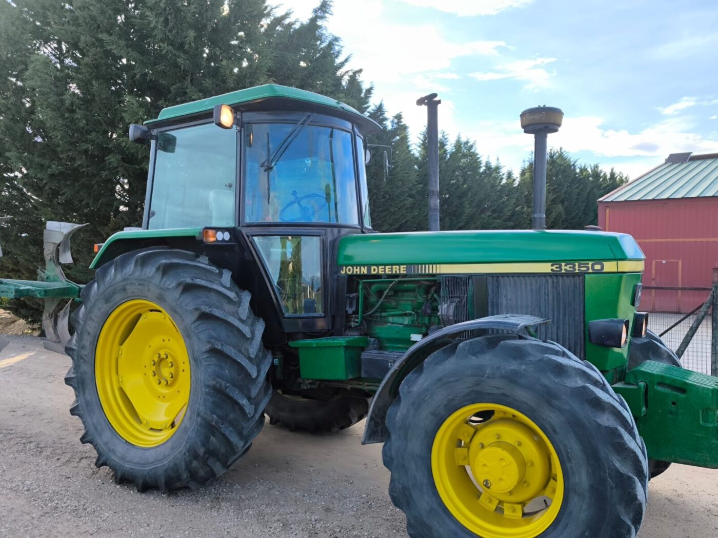 John Deere 3350
