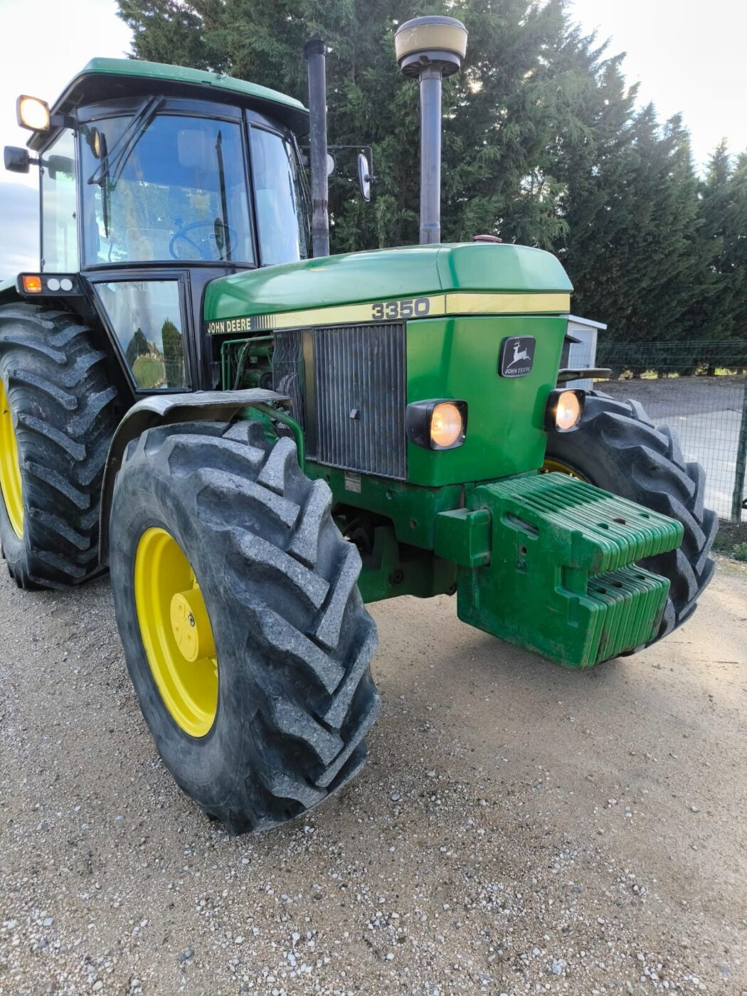 John Deere 3350